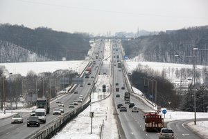Kovai su klimato kaita ir aplinkos oro tarša – siekis padidinti atsinaujinančių energijos išteklių dalį transporto sektoriuje
