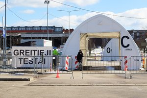 Lietuvoje – dar 768 nauji užkrato atvejai, nuo COVID-19 mirė 9 žmonės