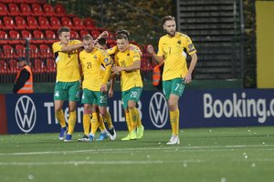 Siaubinga sezono pradžia – Kosovas sudaužė Lietuvos futbolo rinktinę į šipulius