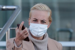 Kremliaus kritiko A. Navalno žmona Julija išvyko į Vokietiją