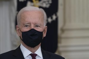 J. Bidenas: bus „sunku“ iki nustatyto termino išvesti visus JAV karius iš Afganistano