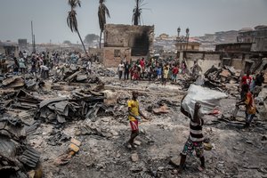 Gaisras Siera Leonės lūšnyne tūkstančius gyventojų paliko be namų