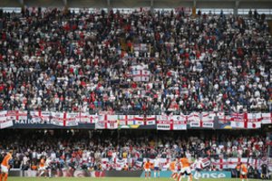 Rusija per Europos futbolo čempionato rungtynes tikisi užpildyti iki pusės stadionų vietų