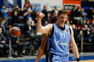 Prie triuškinančios „Zenit“ pergalės prieš „Chimki“ A. Gudaitis prisidėjo galingais dėjimais