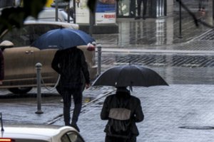 Po šiltų dienų Lietuvą užklups permainos: atslinks vėsūs ir drėgni orai