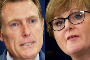 Australijoje po sekso skandalų du vyriausybės nariai perkelti į žemesnes pareigas