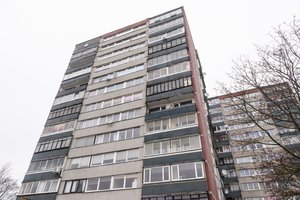 Šluojami butai suteikė progą užsidirbti ir likusiems be darbo