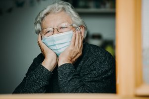 Naujausias visuomenės tyrimas: vieniems kyla nerimo ir pykčio banga, kiti geba patirti ramybę