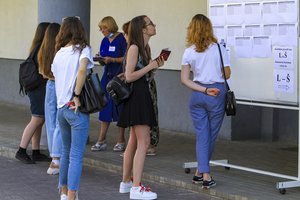 Galimybe skiepytis naudojasi ne visi abiturientai: situacija regionuose ir sostinėje skiriasi drastiškai