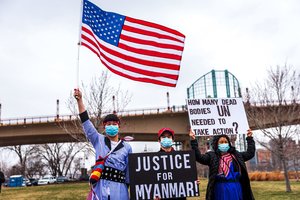 JAV nurodė palikti Mianmarą nebūtiniems diplomatams