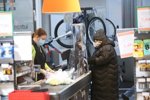 Pasiruošti Velykoms teks iš anksto: prekybos centrai praneša, kaip dirbs per šventes