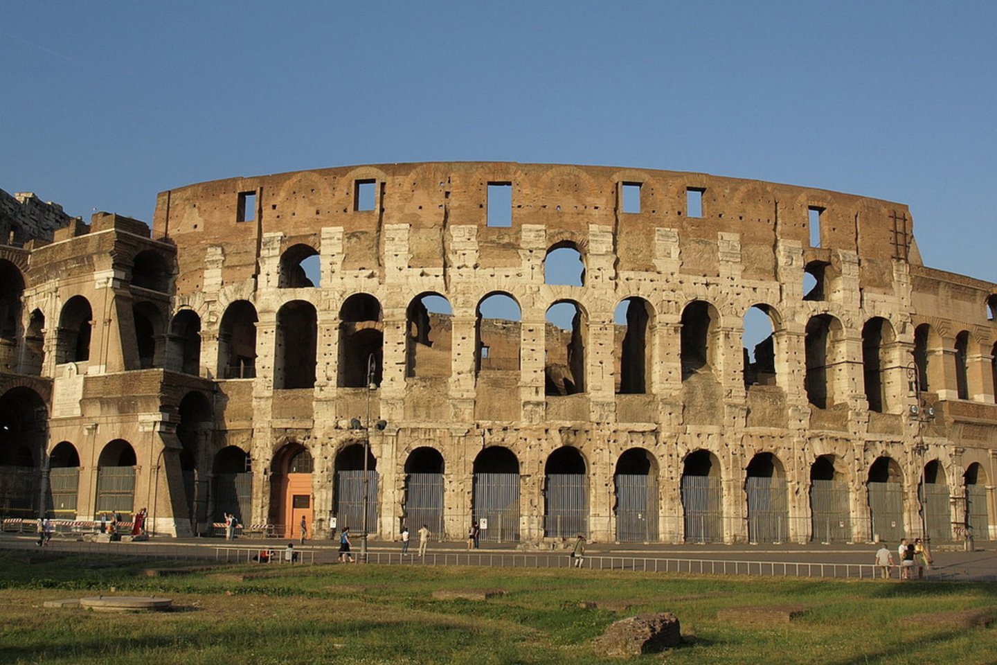 Bendrovės „Tod’s“ vadovas Diego Della Valle išskyrė 25 mln. eurų Romos Koliziejui restauruoti.<br>Wikipedia nuotr.