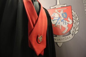 Smurtu prieš žmoną kaltinamas prokuroras Saulius Galminas pripažino kaltę – teks teisintis teisme