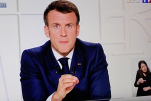 Prancūzijoje įvedamas dalinis karantinas, visoje šalyje uždaromos mokyklos
