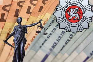 Teisiamųjų suole – gudrų planą sukusi pora: žmona – direktorė, sutuoktinis – vienintelis akcininkas