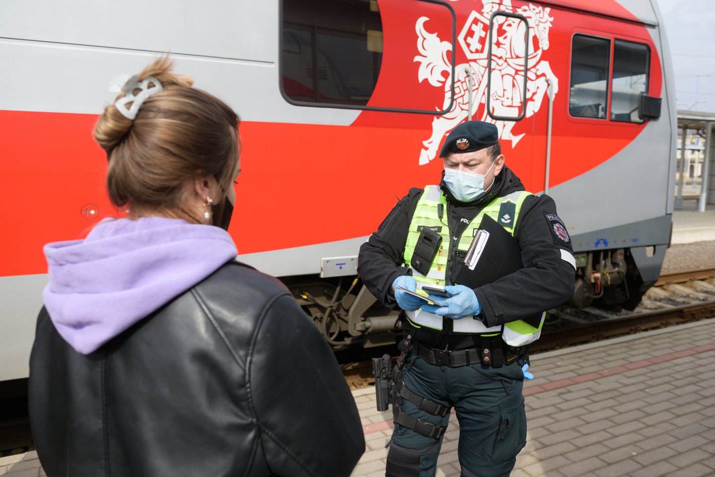 Policija savaitgalį tikrins ir keliaujančius traukiniais.<br> V.Skaraičio nuotr.