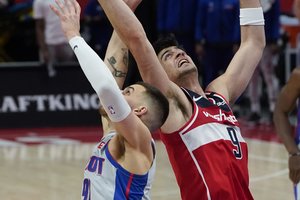 Priminė apie save: triuškinančios „Pistons“ pergalės fone – D. Sirvydžio taškų indėlis