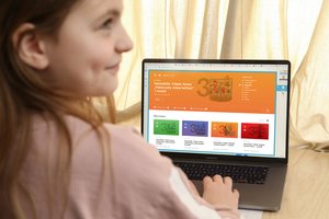 Skaitmeninės ugdymo priemonės: ar vaikai nepamirš, kaip rašyti ranka