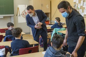 Partijų derybos dėl švietimo Lietuvoje vyksta, tik į jas nepakviestos profsąjungos 