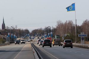 Jau dabar veržte veržiasi prie jūros – policijos užkardos neatbaidė