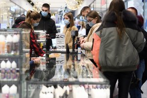 R. Vainienė: visą prekybą svarstoma atverti balandžio 12-ąją  