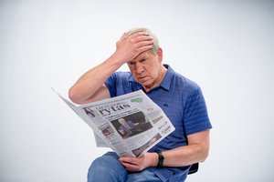 Juozas Erlickas: „Jei imu sukinėtis virtuvėj, tai nuolat atsitrenkiu į ten triūsiančią žmoną“