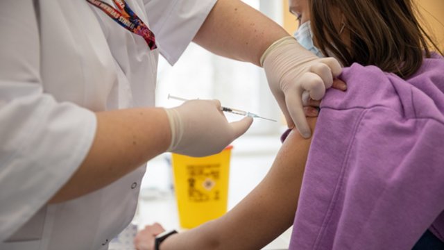 Masinei vakcinacijai savivaldybės pasirengusios netolygiai: trūksta aiškaus plano