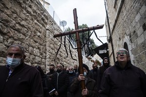 Krikščionys mini Didįjį penktadienį užsitęsus koronavirusinei pandemijai