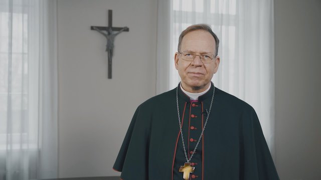 Vilniaus arkivyskupas G. Grušas sveikina su šv. Velykomis: siunčia vilties žinutę