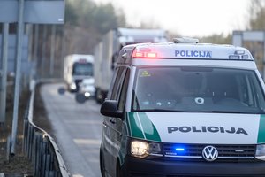 Sugriežtintų judėjimo apribojimų nepaisiusi klaipėdietė šventes sutiks Šiaulių areštinėje