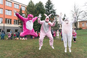 Velykų kiškučiai Pasvalio rajone pradžiugino per 450 vaikų