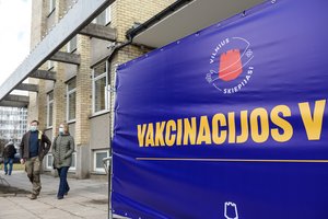 Vilniuje per dieną „AstraZeneca“ vakcina paskiepyti daugiau kaip 3 tūkst., Kaune neatvyko apie 30 proc.