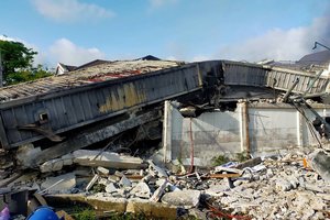 Bankoke sugriuvus gyvenamajam namui žuvo mažiausiai 4 žmonės