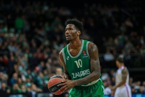 Jautri „Žalgirio“ legionieriaus N. Hayeso pusė: krepšininkas atsidėkodamas apmokėjo šeimos skolas