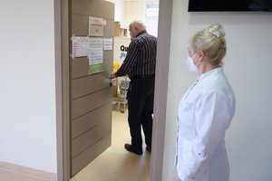 Dėl vakcinacijos – Prezidentūros kritika: pirštu dūrė į rodiklį, kurį vadina vienu prasčiausių visoje ES