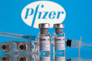 Lietuvą pasiekė rekordinė „Pfizer“ ir „BioNTech“ vakcinos siunta: beveik 75 tūkst. dozių