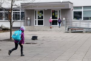 Pradinukai galės grįžti į mokyklas dar keturiose savivaldybėse
