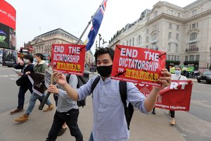 Mianmaro chuntos šalininkai perėmė kontrolę ambasadoje Londone