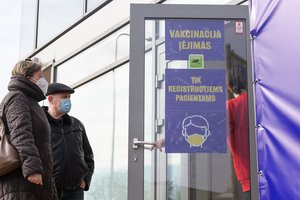 Paaiškino, kaip įmonių darbuotojai gali registruotis skiepui nuo COVID-19