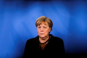 A. Merkel ragina Rusiją sumažinti karių telkimą prie Ukrainos