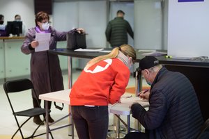 Penkiose savivaldybėse pirmąją vakcinos dozę jau yra gavęs bent penktadalis gyventojų