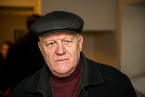 Skandalais pagarsėjęs, komunistu save vadinantis J. Subotinas kaltinamas parke sumušęs vaiką 