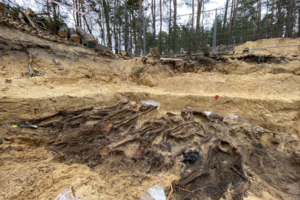 Lenkijos sostinėje atkastos nacių teroro aukos