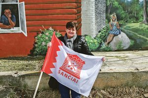 Nerimstančioje Kauno bendruomenėje suplazdėjo vilties ir karingumo vėliavos 