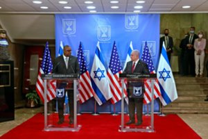 „Politico“: Izraelis iš anksto neįspėjo JAV apie operaciją Irane