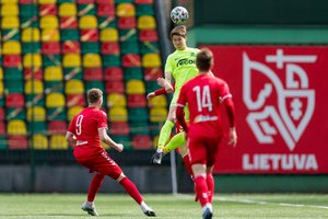 Futbolo pirmosios lygos 4-asis turas: netikėtas rezultatyvumo rekordo šturmas Vilniuje ir favoritų pergalės