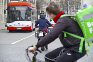 Siekiant atverti veiklas, Vyriausybė svarstys galimybių paso įteisinimą