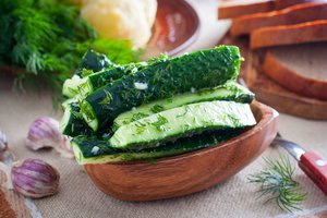 Lengvai rauginti agurkai taps tikra stalo pažiba