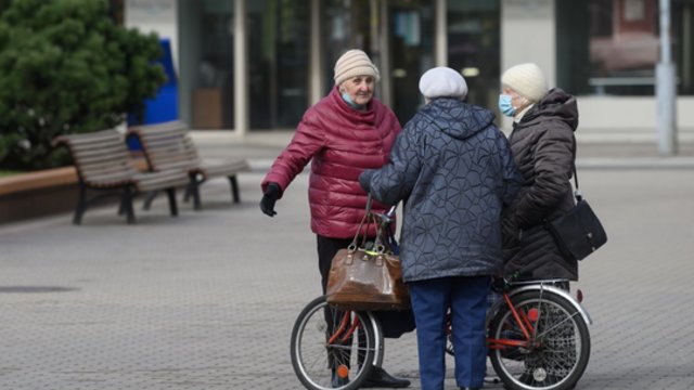 Karantinas bus tęsiamas iki vasaros: Vyriausybė svarstys, dėl dalies ribojimų panaikinimo