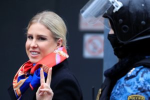 Rusijoje už bandymą patekti į FSB agento namus nuteista A. Navalno bendražygė